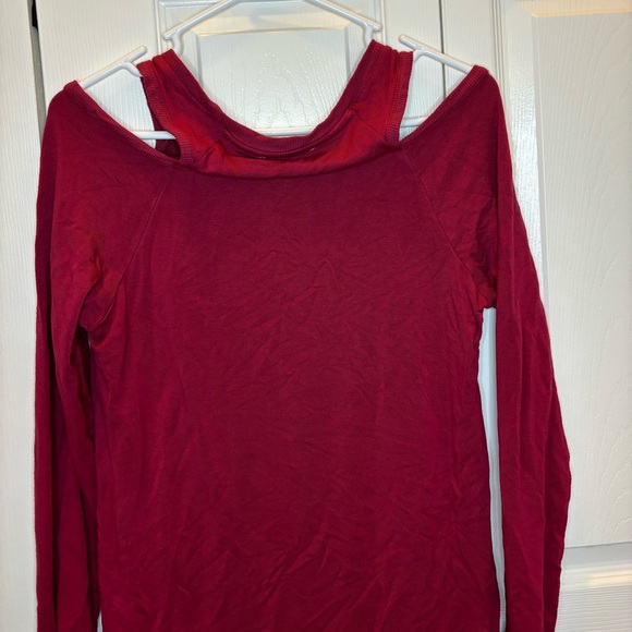 Kenneth Cole Reaction Size Small Cold Shoulder - Picture 5 of 5